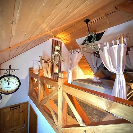 By Deluxe Wifi-ps4-tv-loft-bath-kitchen Lejlighed *