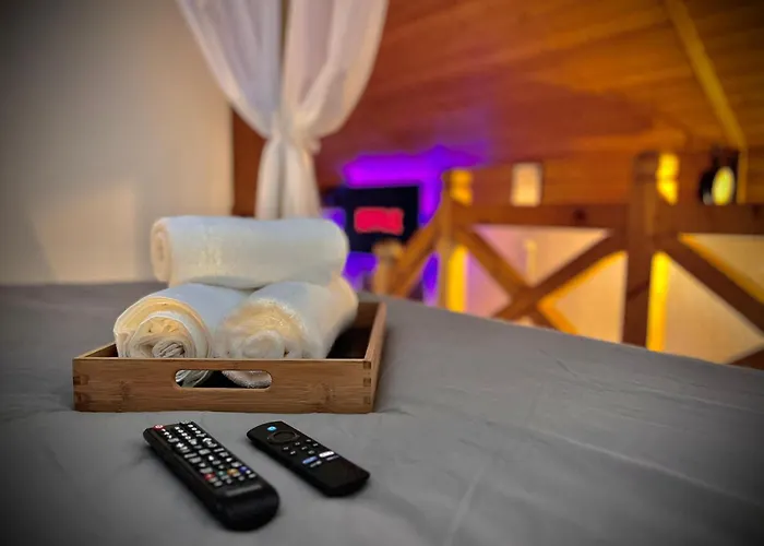 By Deluxe Wifi-ps4-tv-loft-bath-kitchen * Willroth