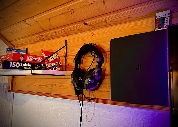 By Deluxe Wifi-ps4-tv-loft-bath-kitchen 公寓