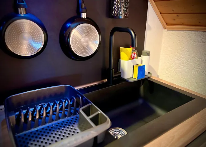 公寓 By Deluxe Wifi-ps4-tv-loft-bath-kitchen Willroth