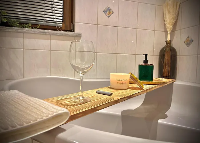 公寓 By Deluxe Wifi-ps4-tv-loft-bath-kitchen Willroth